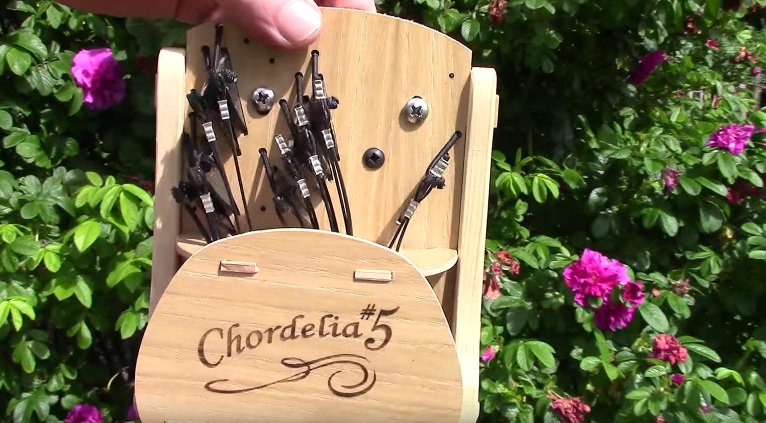 Chordelia Too Lazy To Learn To Play Guitar This Could Be For You Gearnews Com Chordelia Too Lazy To Learn To Play Guitar This Could Be For You Gearnews Com