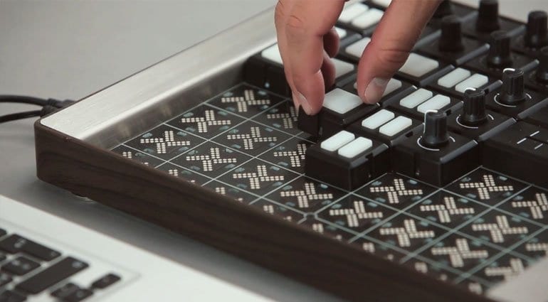 accumulate Phalanx Stumble Mine: Build your own MIDI Controller from Special Waves - gearnews.com