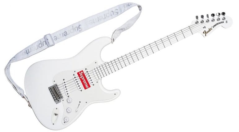 Supreme Fender Stratocaster in white