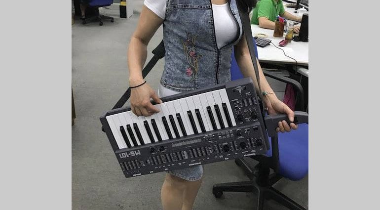 Is this Behringer's SH-101 clone? Image of MS-101 appears on 