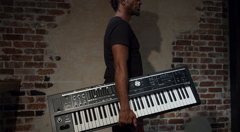 Roland vr-09b v-combo organ Roland vr-09b v-combo organ
