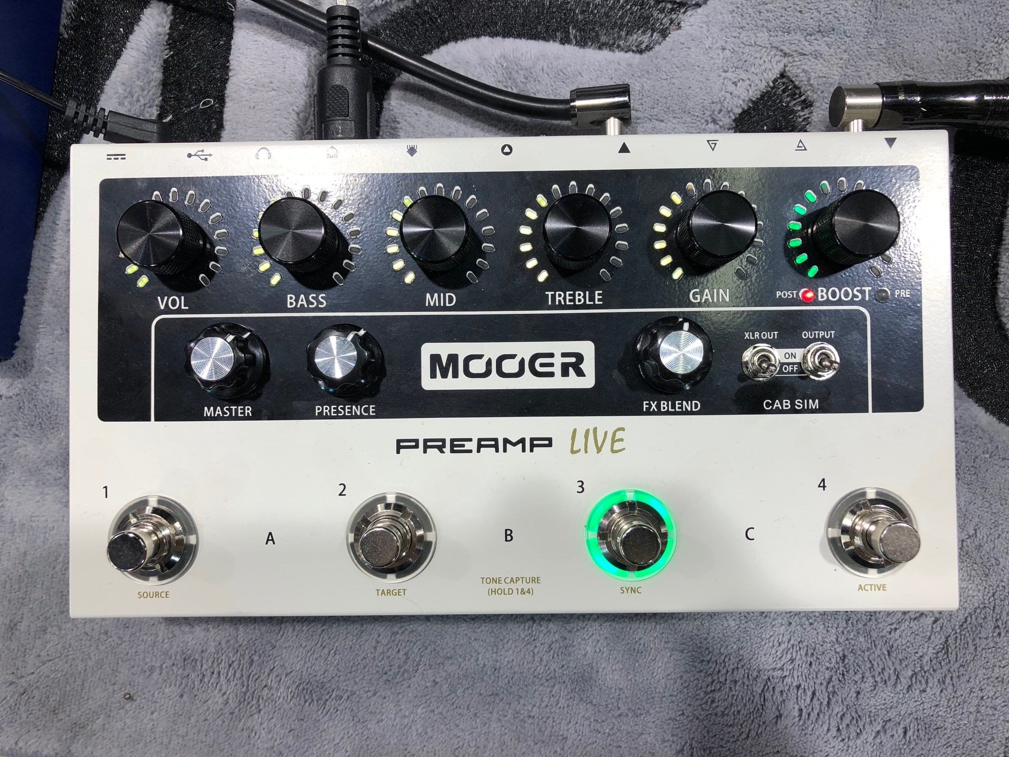 NAMM 2018 Mooer demos new Preamp Live pedal