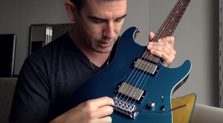 Pete Thorn previews new Wilkinson locking trem system on YouTube ...