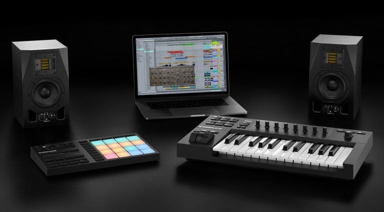 native instruments komplete kontrol a25 native instruments komplete kontrol a25