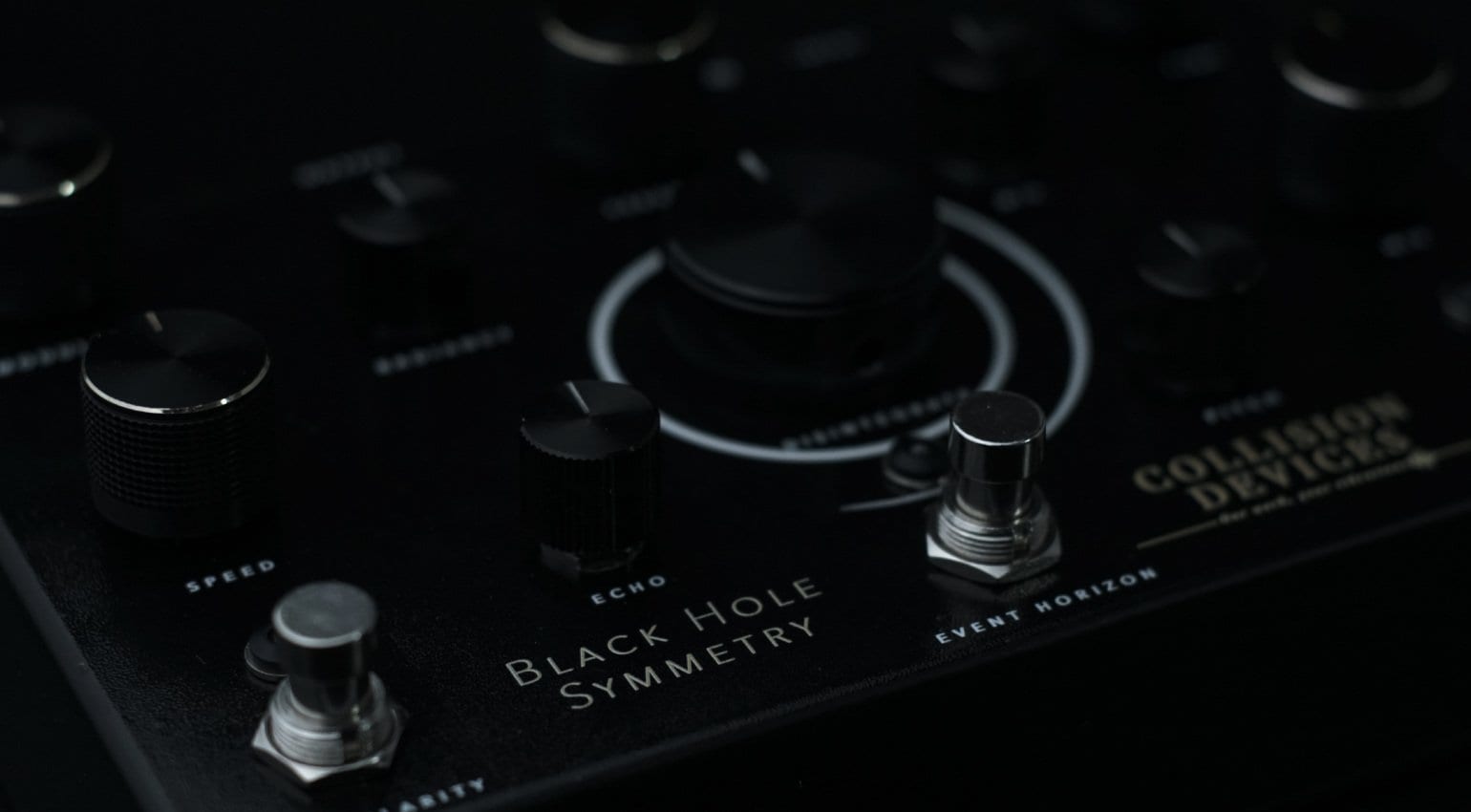 Mr Black Mini EchoDelay '80s rack delays in a mini pedal format