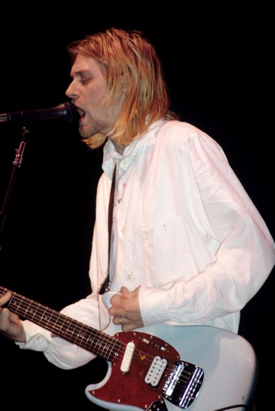 Kurt Cobain with the Fender Mustang