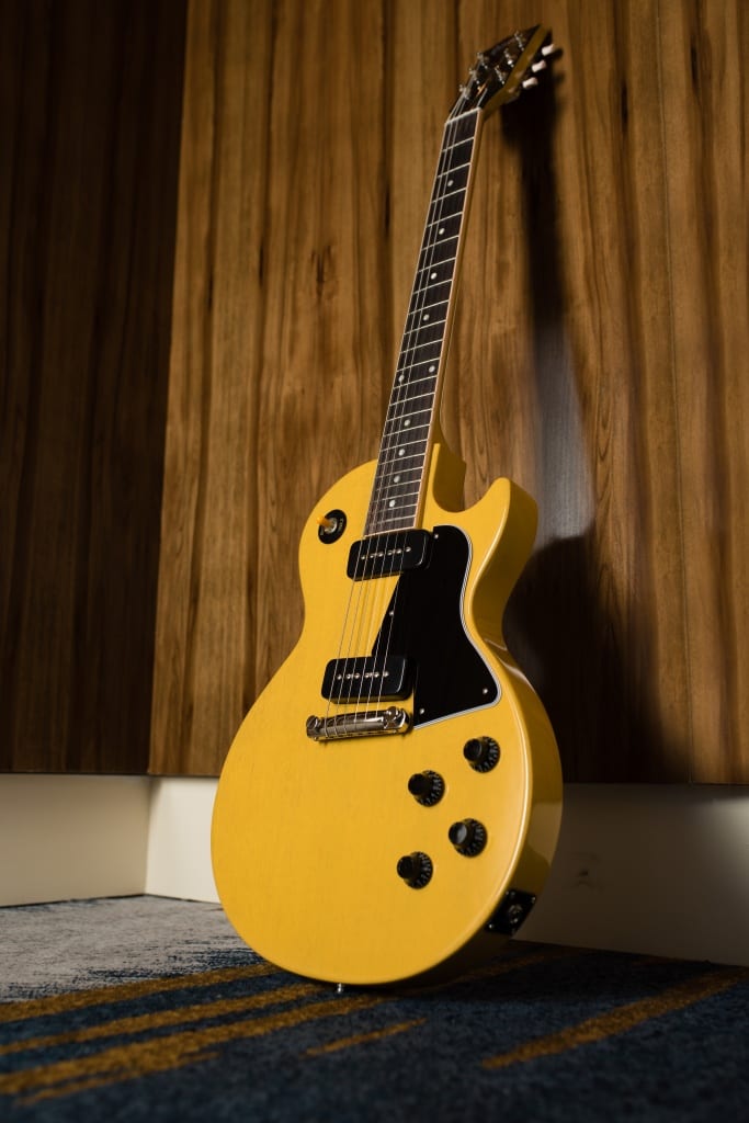 Gibson Les Paul Special in TVYellow