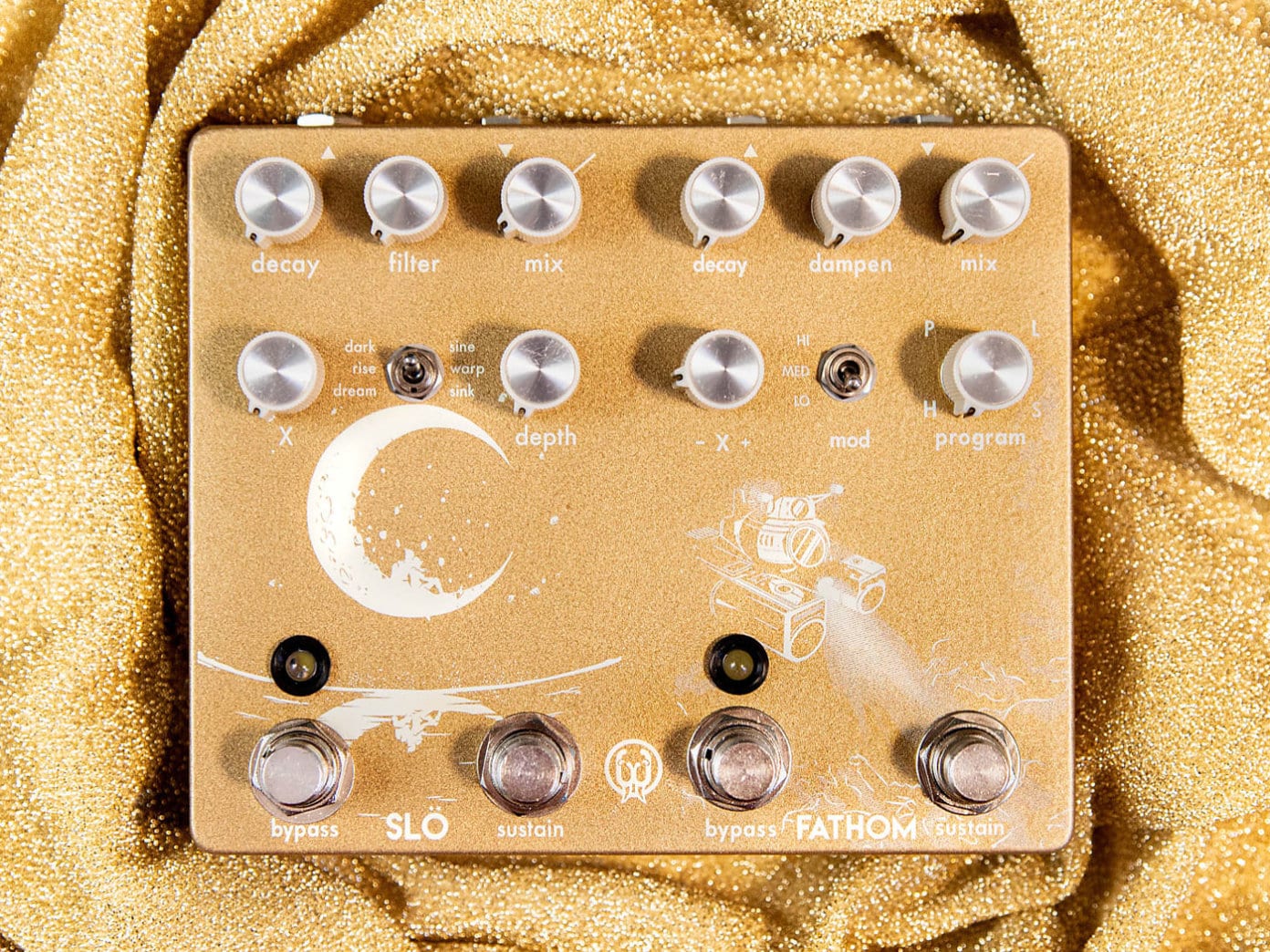 Walrus Audio combines the Slö and Fathom pedals into one gold pedal