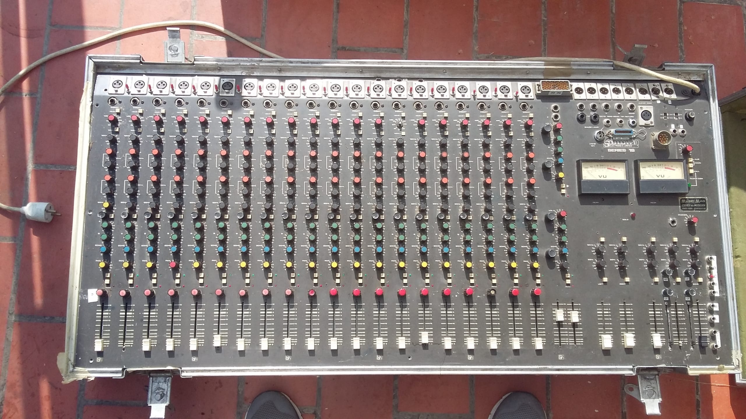 7 Live Mixing Consoles That Changed The Industry Forever Gearnews Com