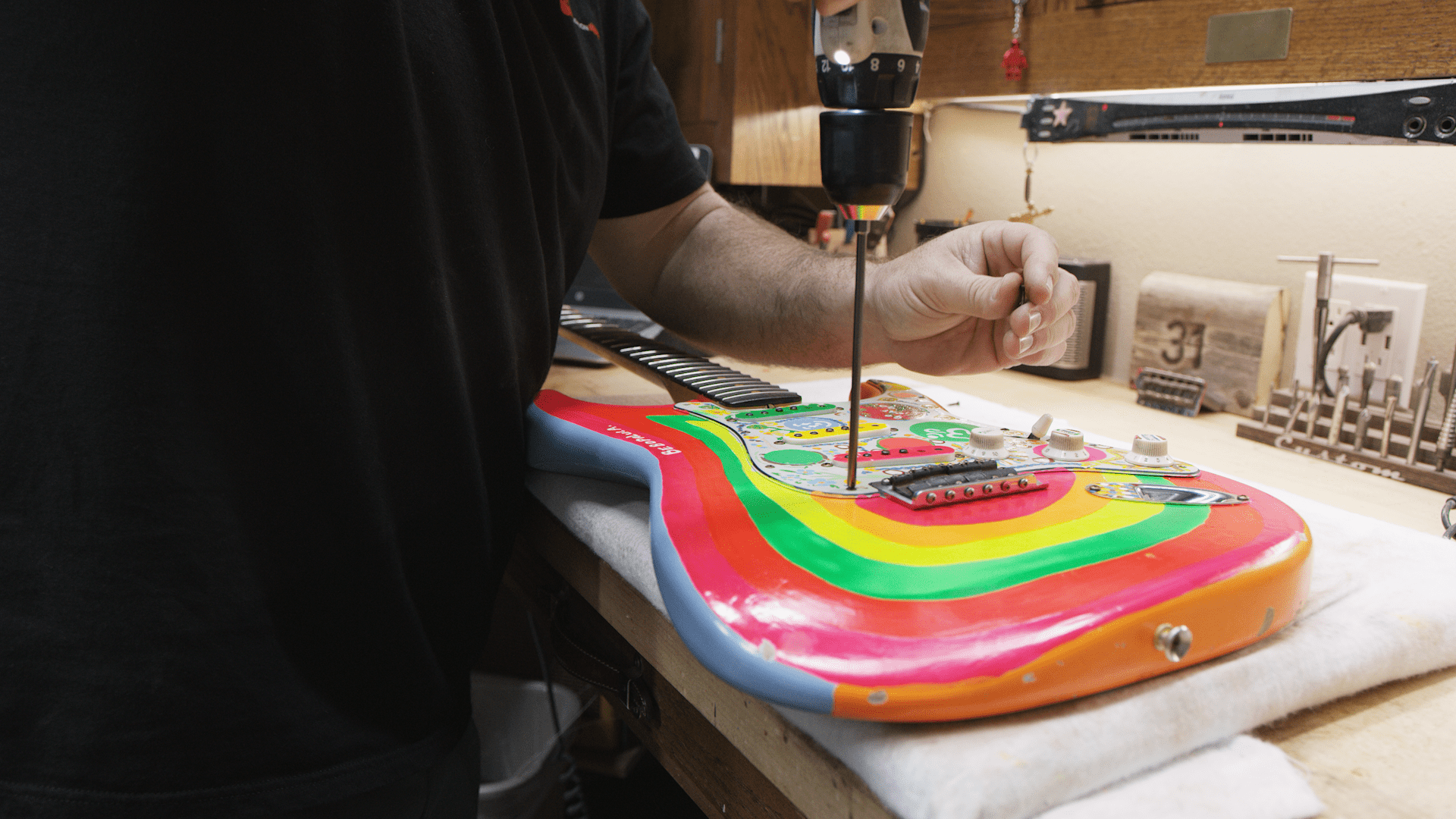 Recreation of George Harrison’s “Rocky” Stratocaster in the making 