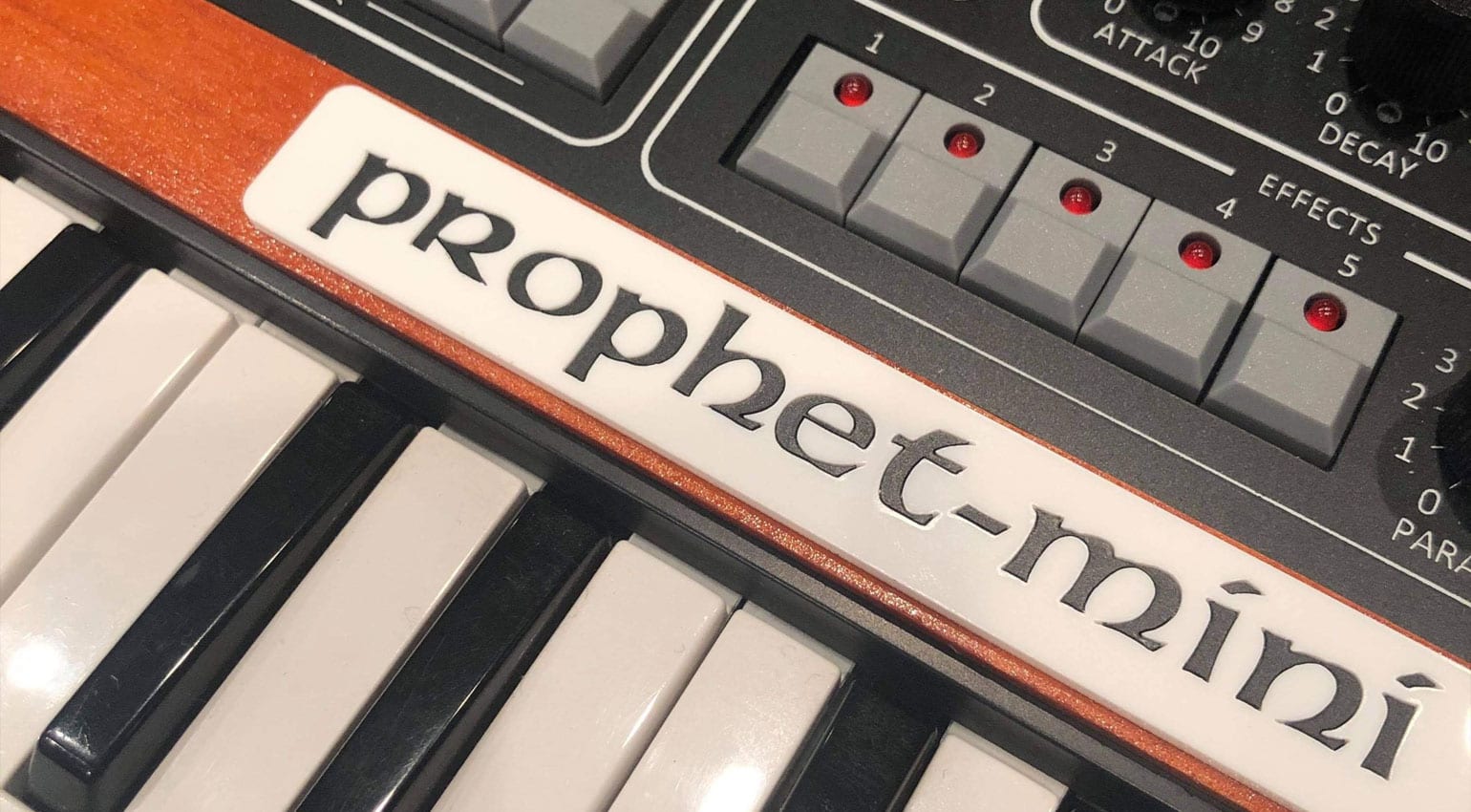 PikoPiko Factory Prophet-Mini: is this adorable synthesizer for
