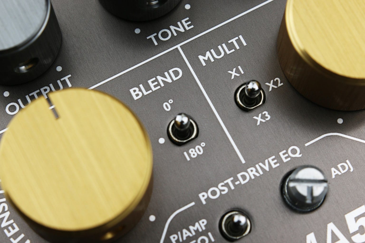 Origin Effects MAGMA57 Rich vibrato and classic drive tones at a premium price LaptrinhX / News