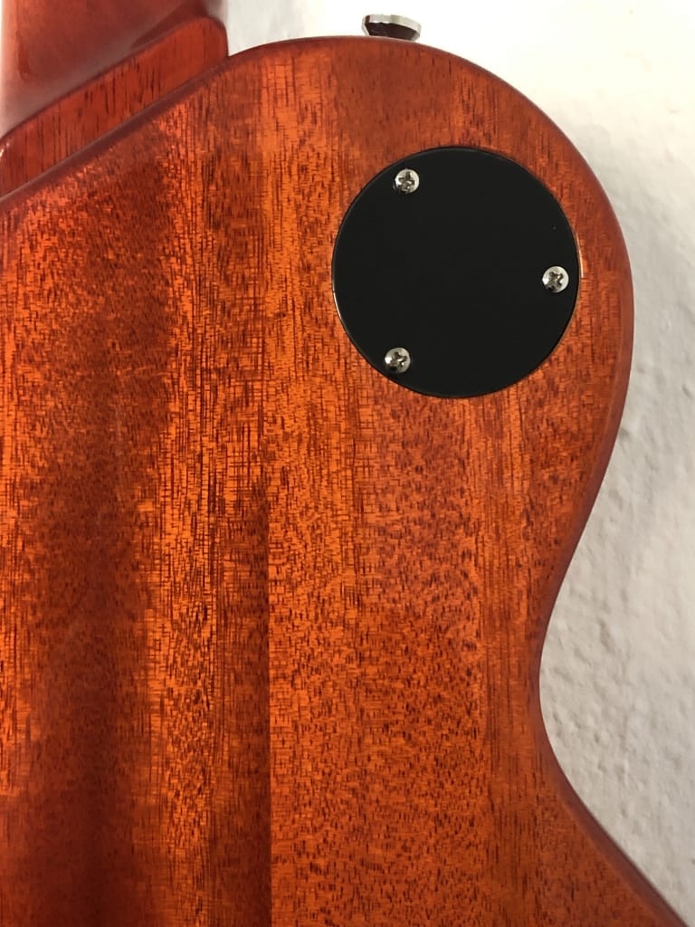 Recessed backplate