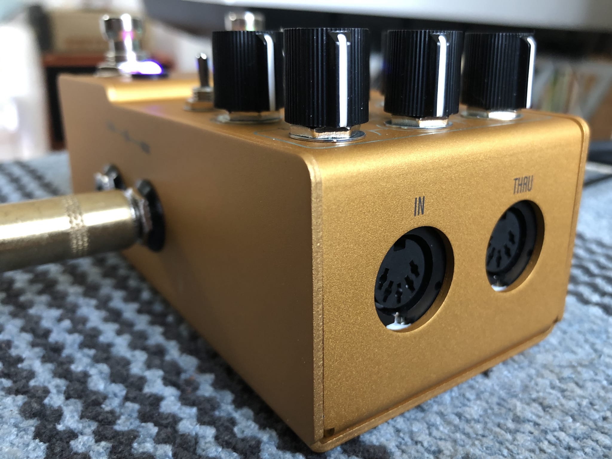 Review: Walrus Audio's ACS1 Amp and Cab Simulator pedal - gearnews.com