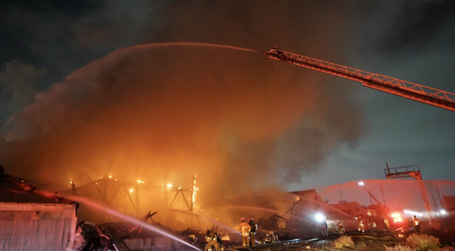 Boutique Amps Distribution fire destroys building that houses Friedman Amps  - gearnews.com