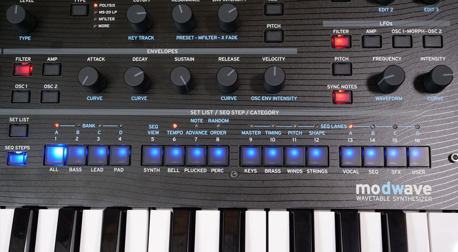 First Look Review: Korg Modwave Wavetable synthesizer - gearnews.com