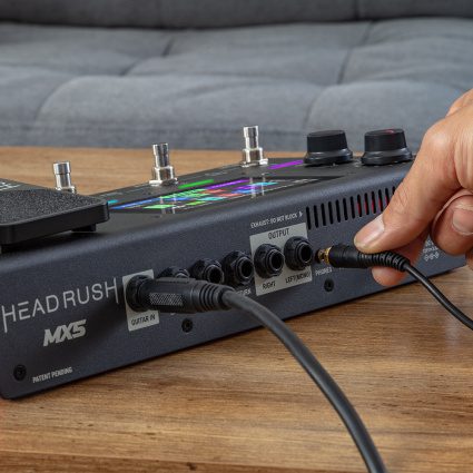 Headrush MX5: A new compact modelling rig with 4" colour touch display