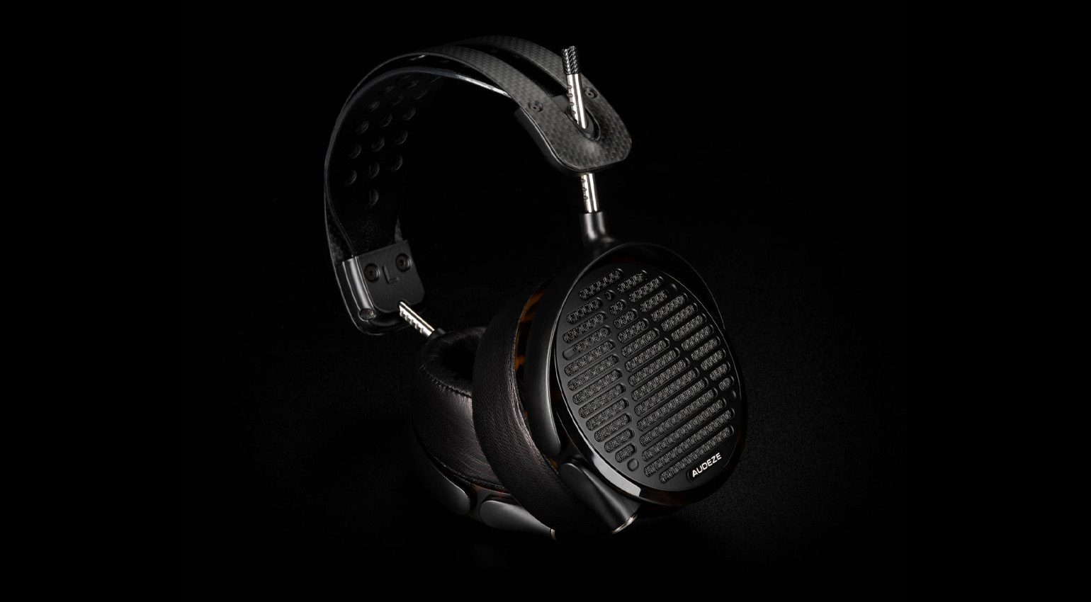 Audeze LCD-5: New luxury reference 