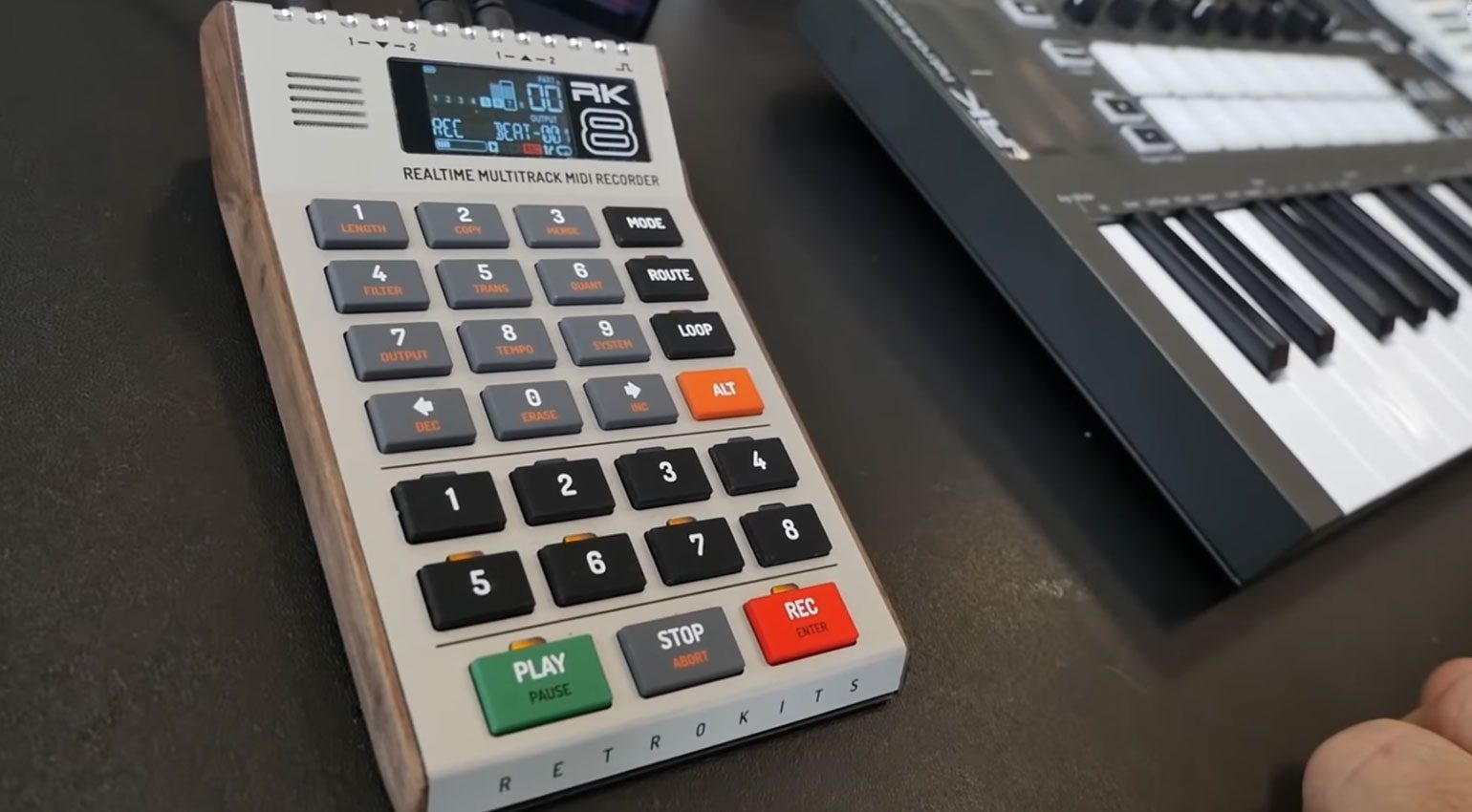 Superbooth 2021 Retrokits RK008 realtime multitrack MIDI recorder