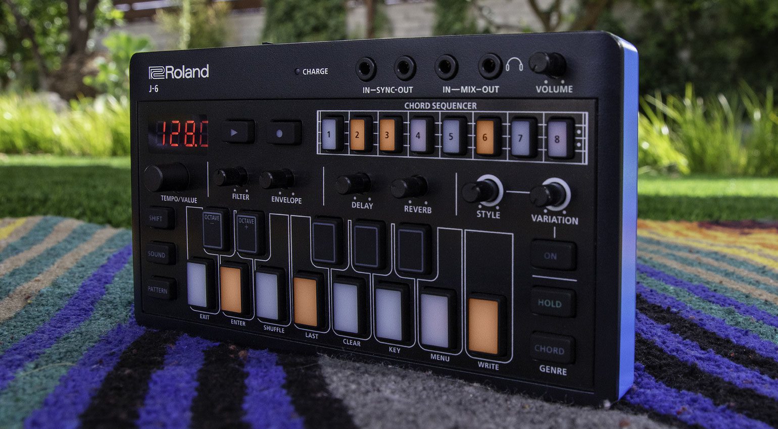 Roland AIRA Compact: 3 fun-sized machines for beats, chords and 