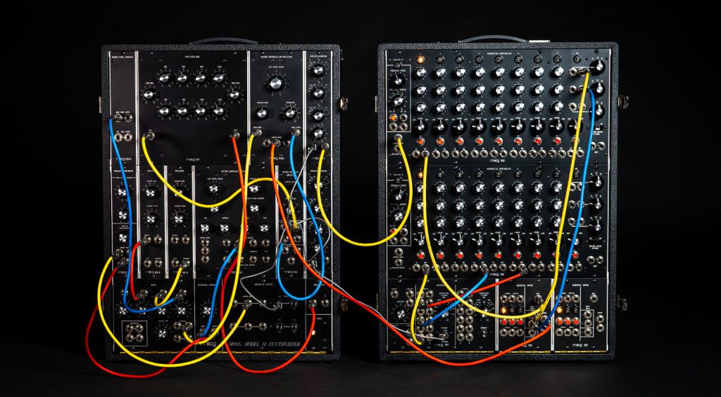 Moog Model 10 and accompanying cabinet